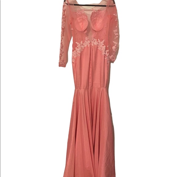 Beautiful Brand New Soft Pink Prom Dress - Picture 2 of 4